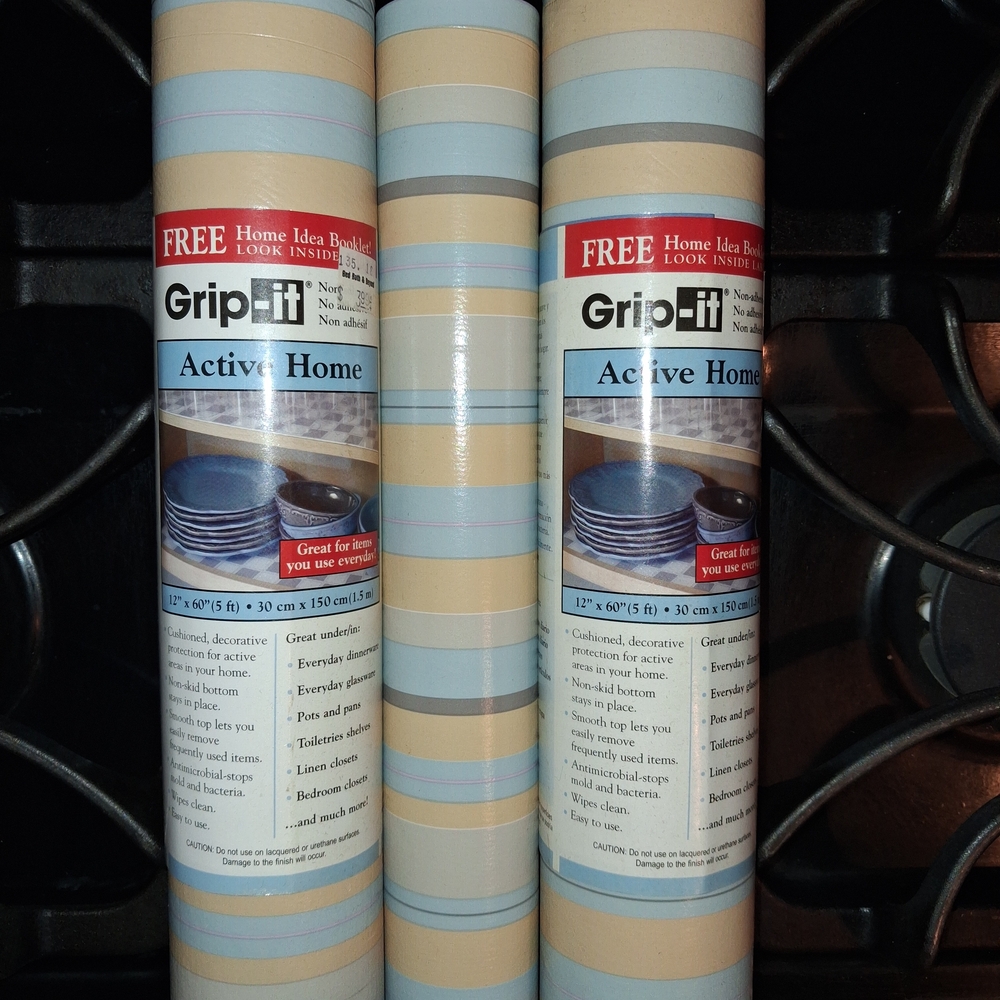 Active Home Non-Slip Shelf Liner in Beige & Light Blue
